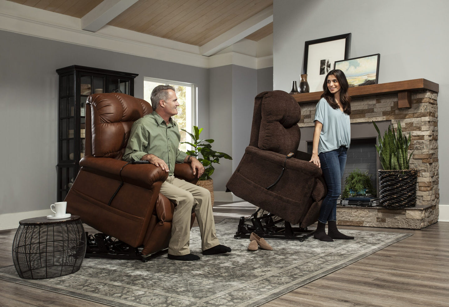 Leather Recliner, Lift Chair, Theater Seating, Edmonton, J3 Health & Wellness